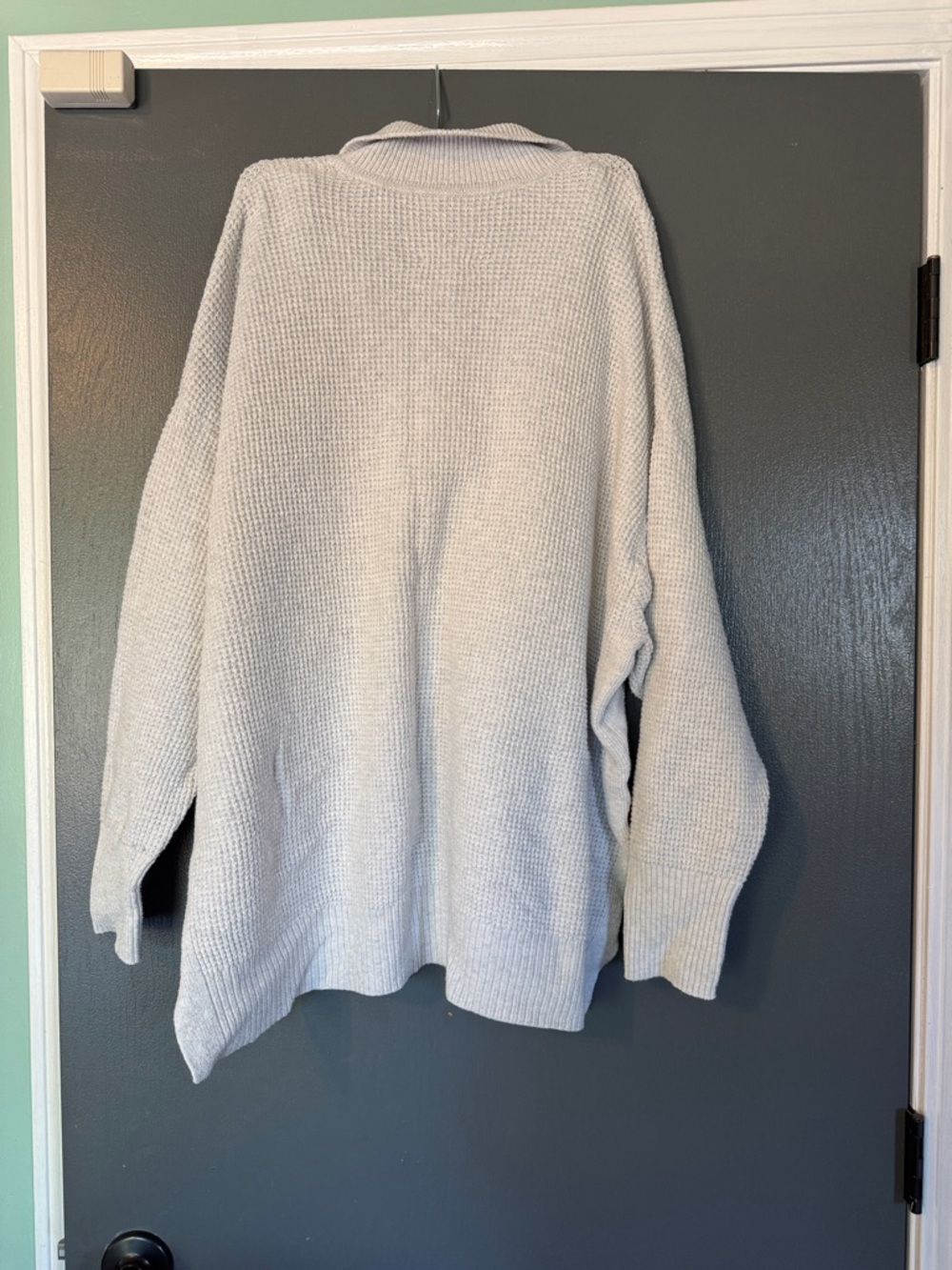 aerie Light Gray Collared V-Neck Knit Sweater - Picture 3 of 4